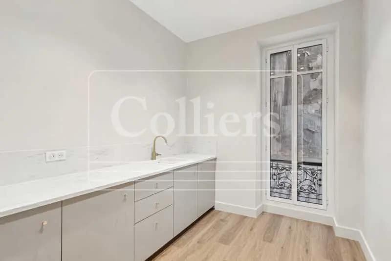 3 Rue Du Docteur Combalat, Marseille à louer - Photo intérieure – Image 3 sur 11