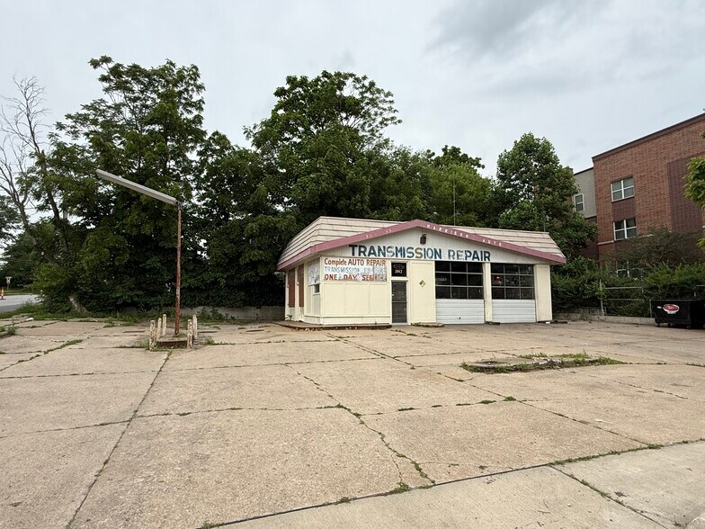 3042 Benton Blvd, Kansas City, MO à vendre - Photo de l’immeuble – Image 3 sur 4