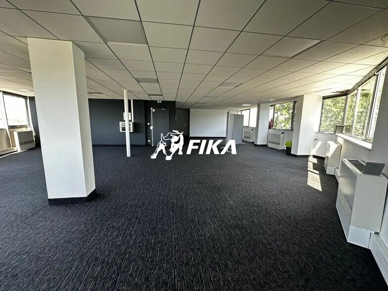 Bureau dans Labège à louer - Photo de l’immeuble – Image 1 sur 7