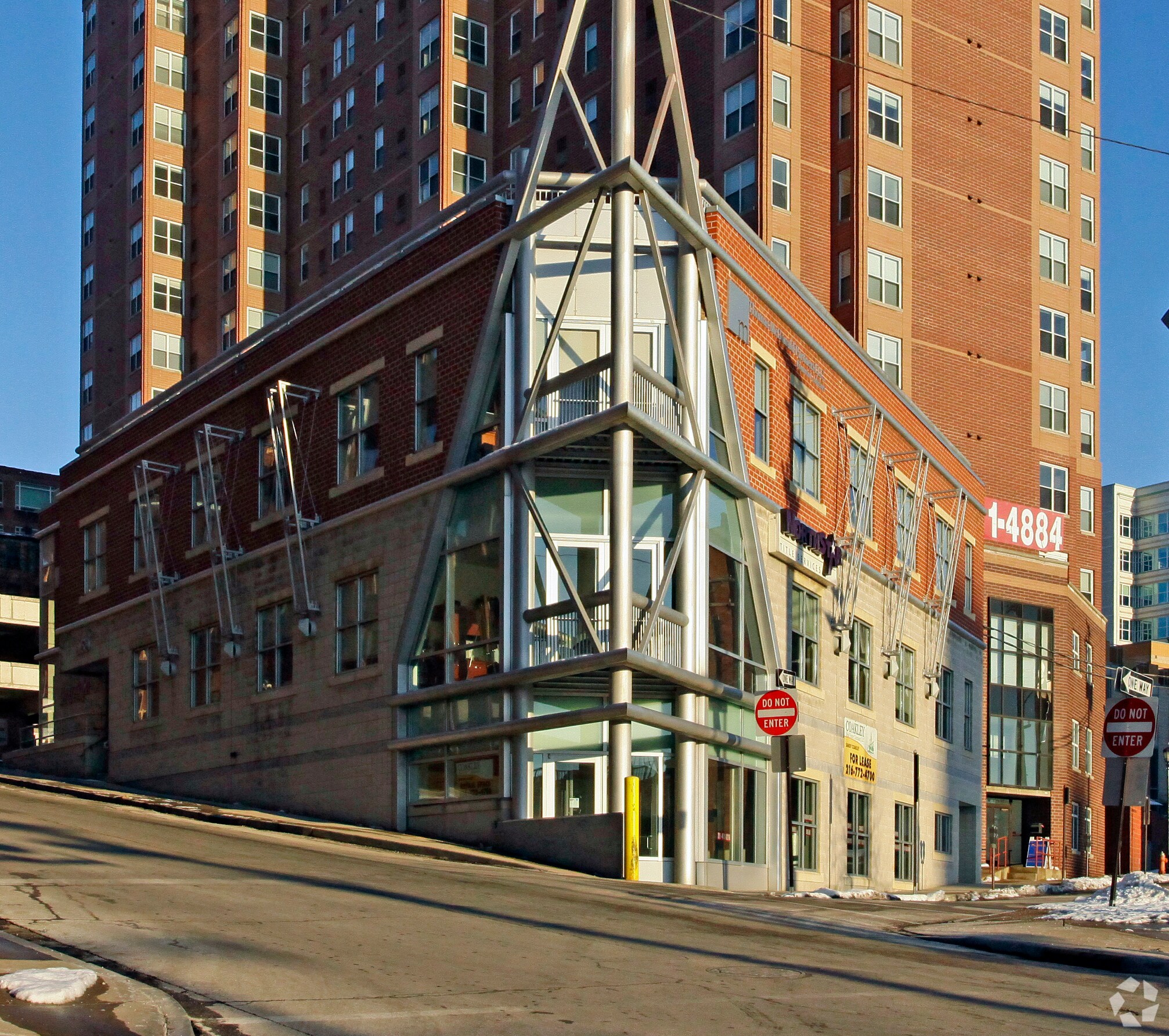 959 W St.Clair, Cleveland, OH à louer Photo de l’immeuble– Image 1 sur 16