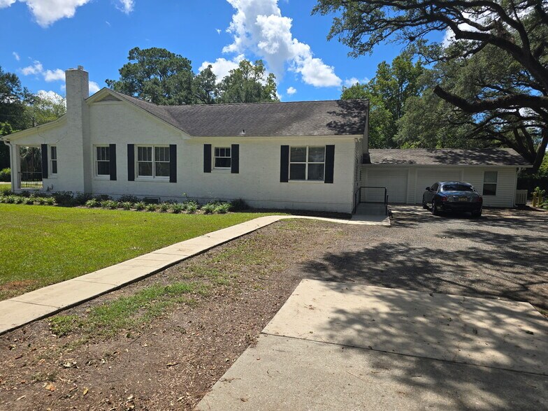 1934 Dellwood Dr, Tallahassee, FL à vendre - Photo de l’immeuble – Image 3 sur 9