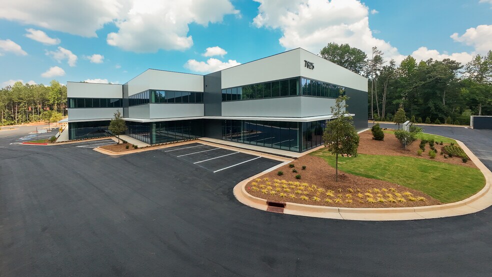 7625 New Boyd Rd, Johns Creek, GA à louer - Photo de l’immeuble – Image 3 sur 13