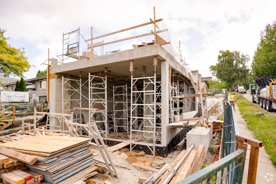 4292 Slocan St, Vancouver, BC à vendre - Photo de l’immeuble – Image 2 sur 3