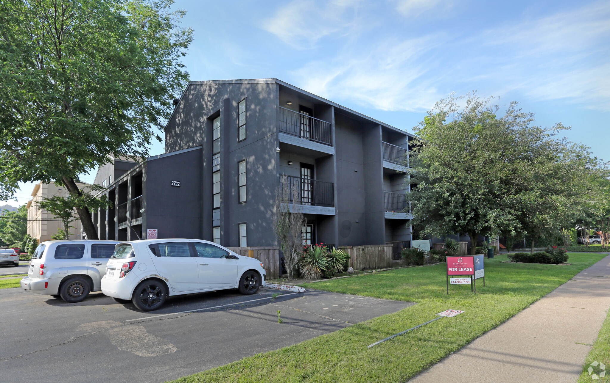 Throckmorton & Congress Assemblage portefeuille de 3 biens à vendre sur LoopNet.fr Photo principale– Image 1 sur 4
