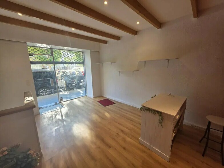 Local commercial dans Nice à louer - Photo de l’immeuble – Image 1 sur 5