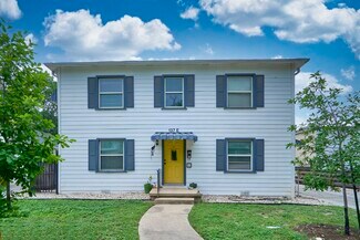 Plus de détails pour 137 E Norwood Ct, San Antonio, TX - Logement à vendre