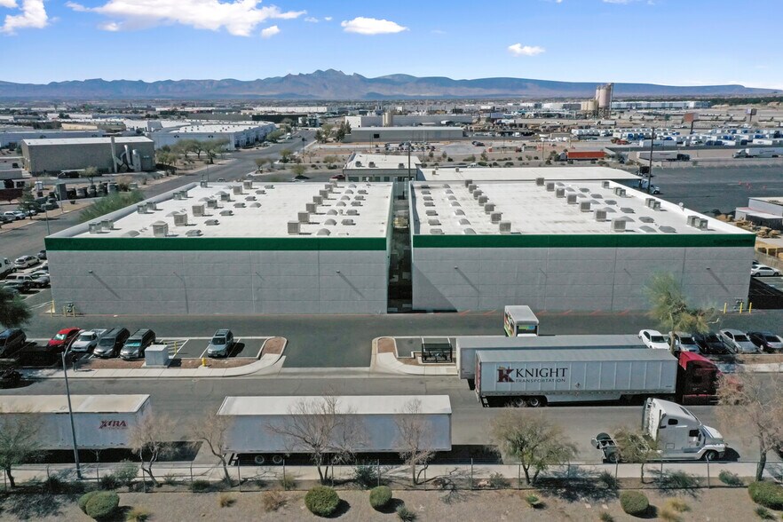 4040 E Lone Mountain Rd, North Las Vegas, NV à louer - Photo de l’immeuble – Image 3 sur 6