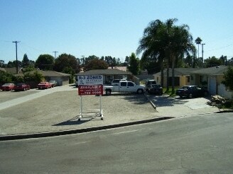 7234-7238 Florence Ave, Downey, CA à vendre Photo principale– Image 1 sur 2