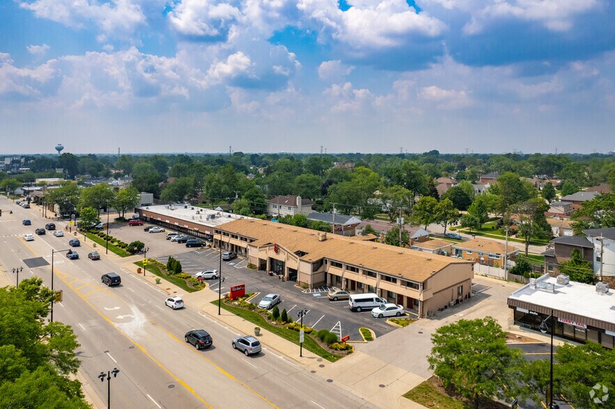 9424 Waukegan Rd, Morton Grove, IL à vendre - Aérien – Image 2 sur 9