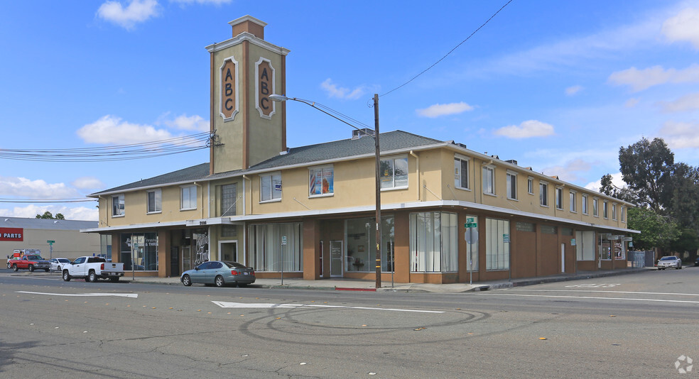 2000-2008 A St, Antioch, CA à louer - Photo de l’immeuble – Image 3 sur 16