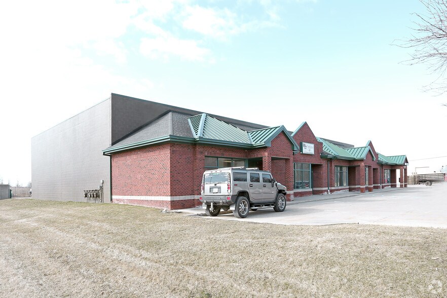 10113-10115 Marine City Hwy, Ira Township, MI à louer - Photo de l’immeuble – Image 3 sur 6