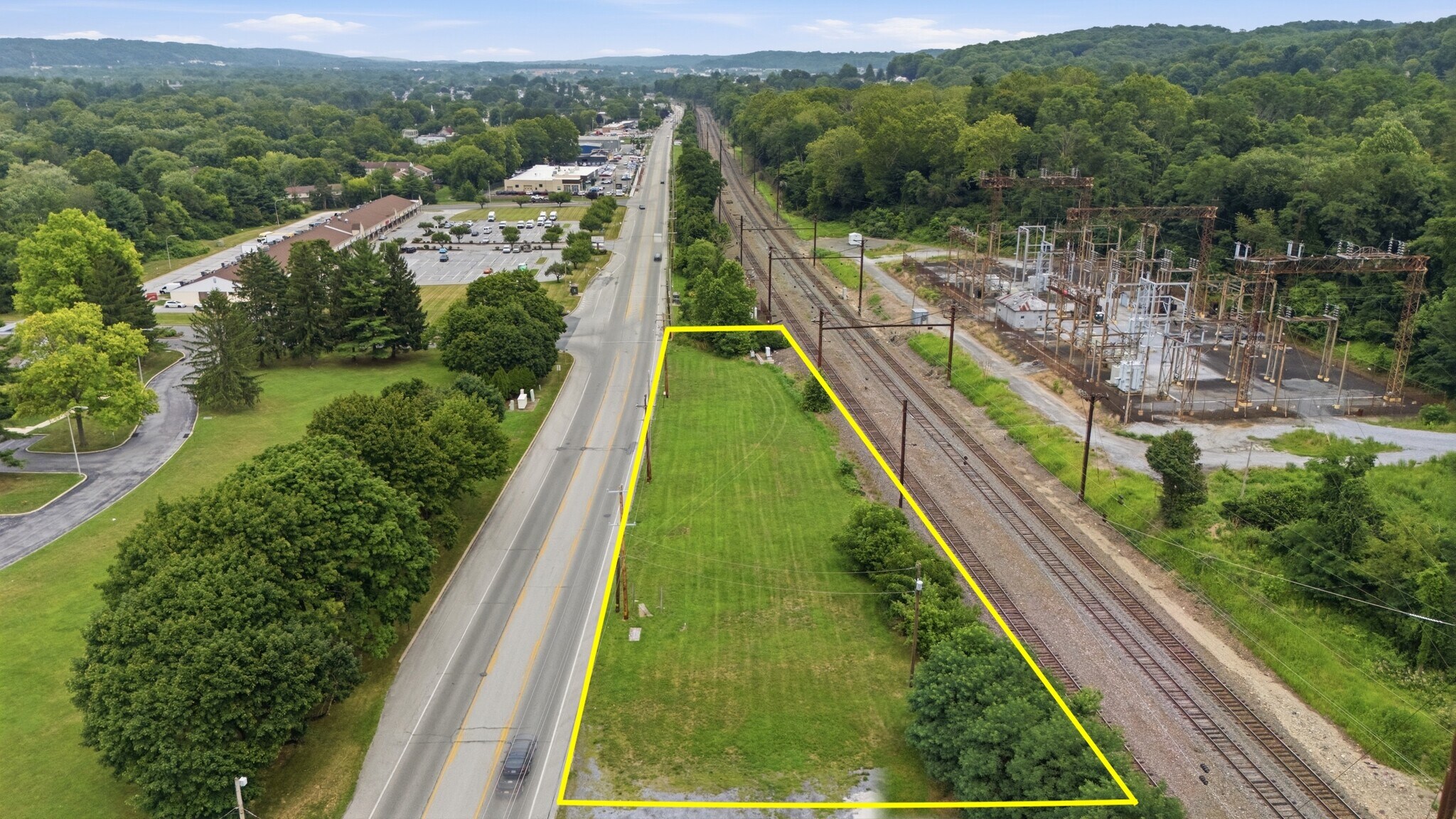 4220 Lincoln Hwy, Downingtown, PA à louer Photo de l’immeuble– Image 1 sur 10