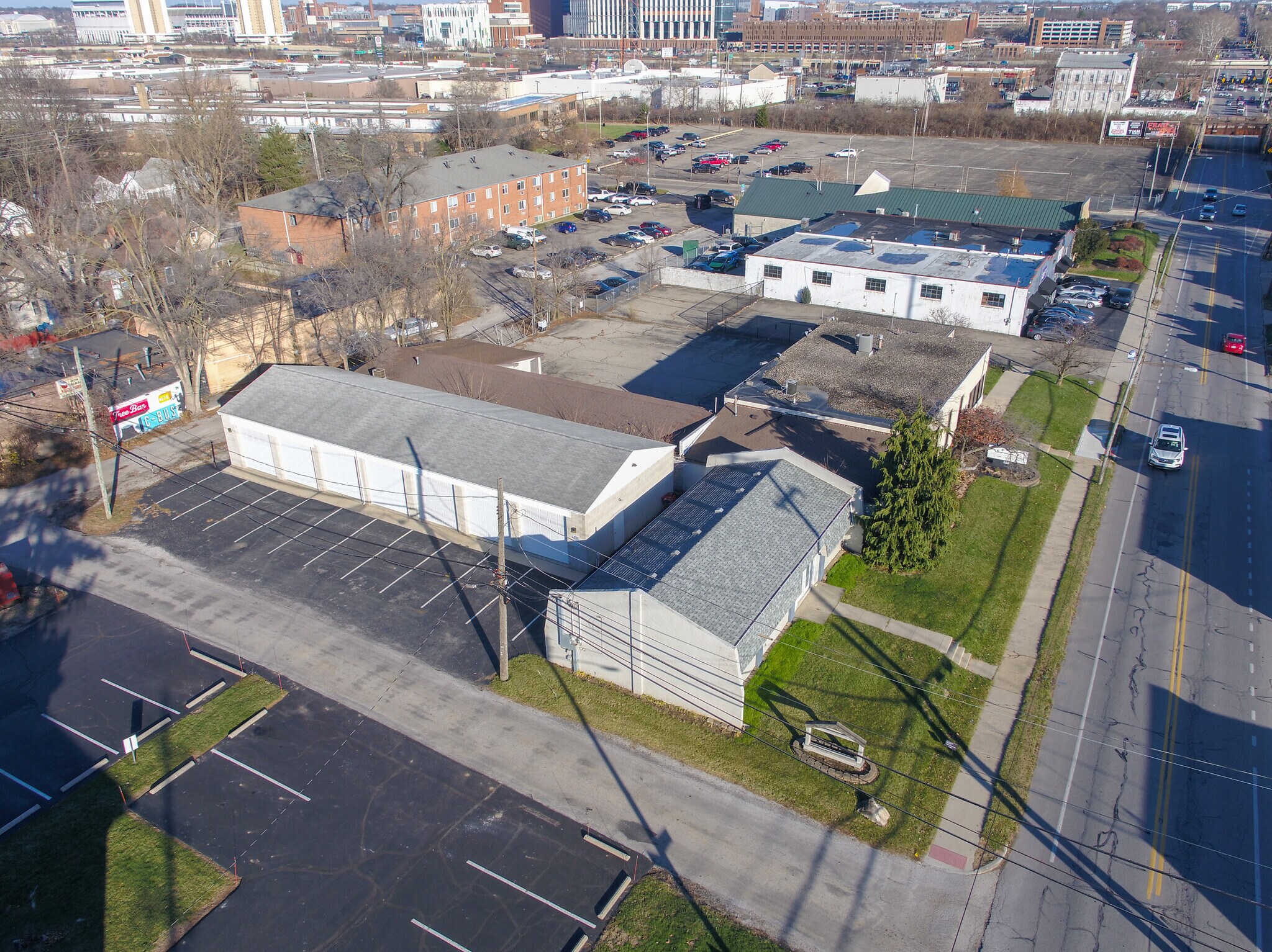 858-896 King Ave, Columbus, OH à vendre Aérien– Image 1 sur 11