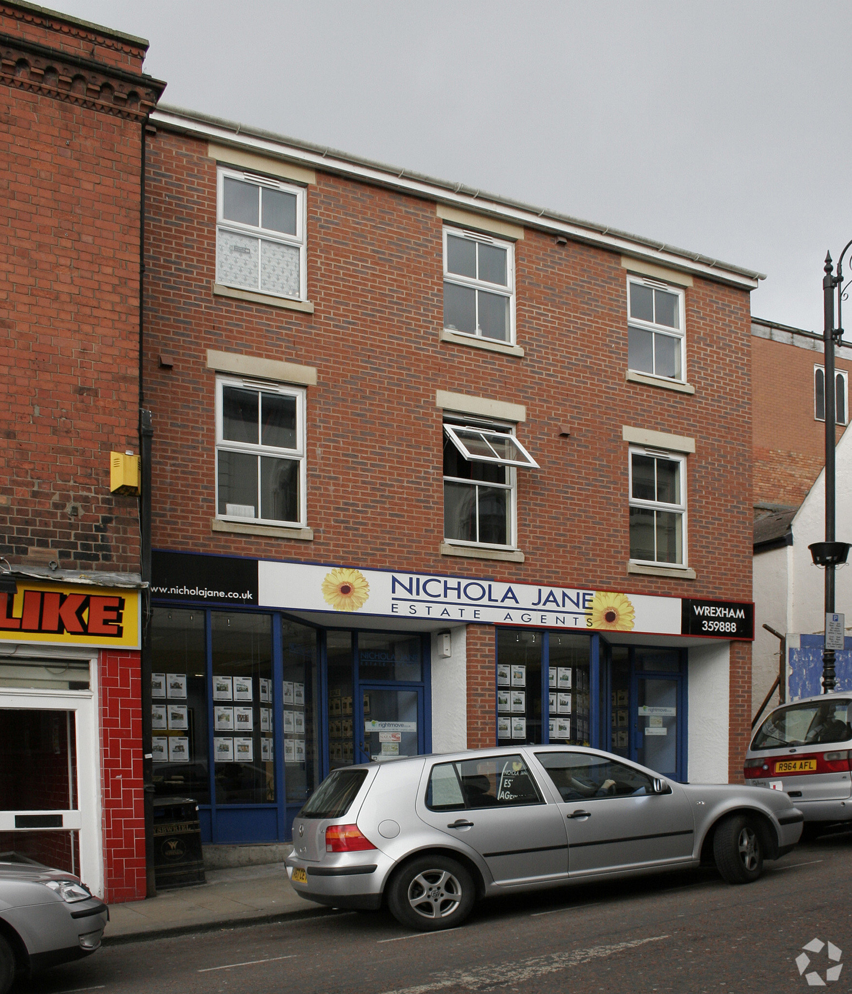 24 Town Hl, Wrexham à louer Photo principale– Image 1 sur 4