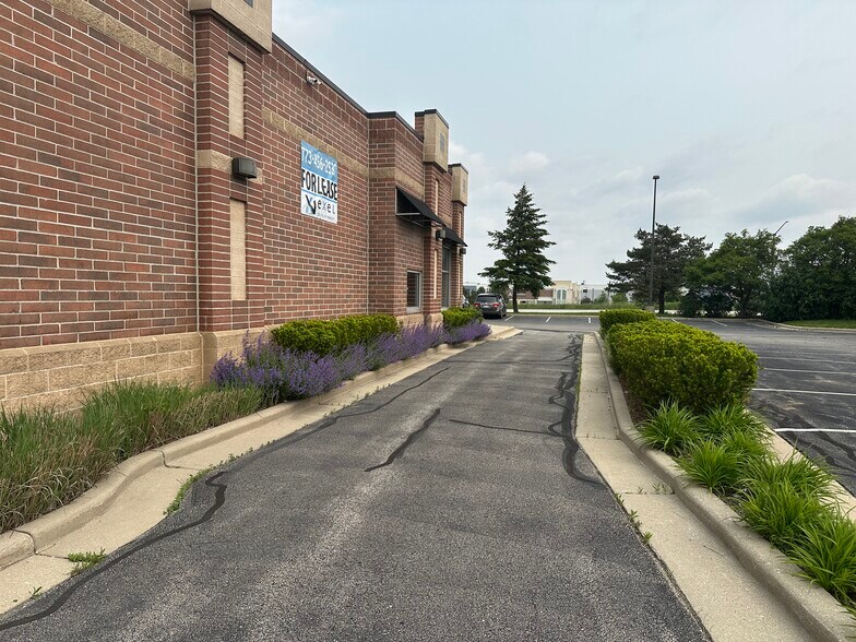 10351 Washington Ave, Sturtevant, WI à louer - Photo de l’immeuble – Image 3 sur 4