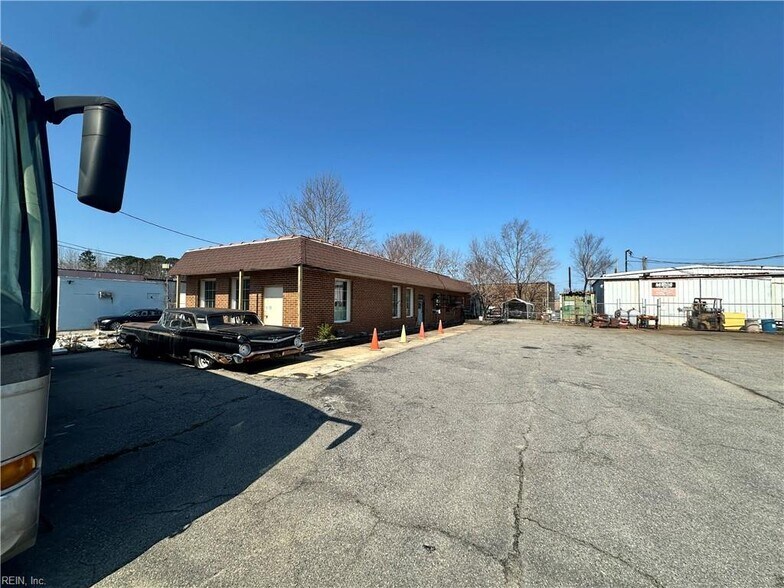 1702 Southern Blvd, Virginia Beach, VA à vendre - Photo de l’immeuble – Image 2 sur 6