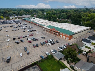 Plus de détails pour 619-725 S Adams Rd, Birmingham, MI - Local commercial à louer