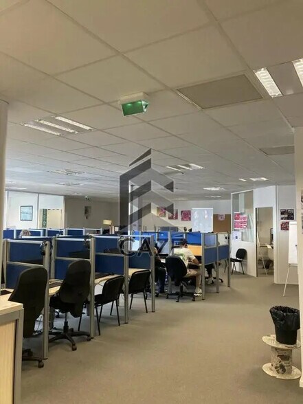 Bureau dans Pessac à louer - Photo de l’immeuble – Image 2 sur 15