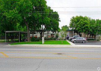 Plus de détails pour 931 Basse Rd, San Antonio, TX - Bureau à vendre