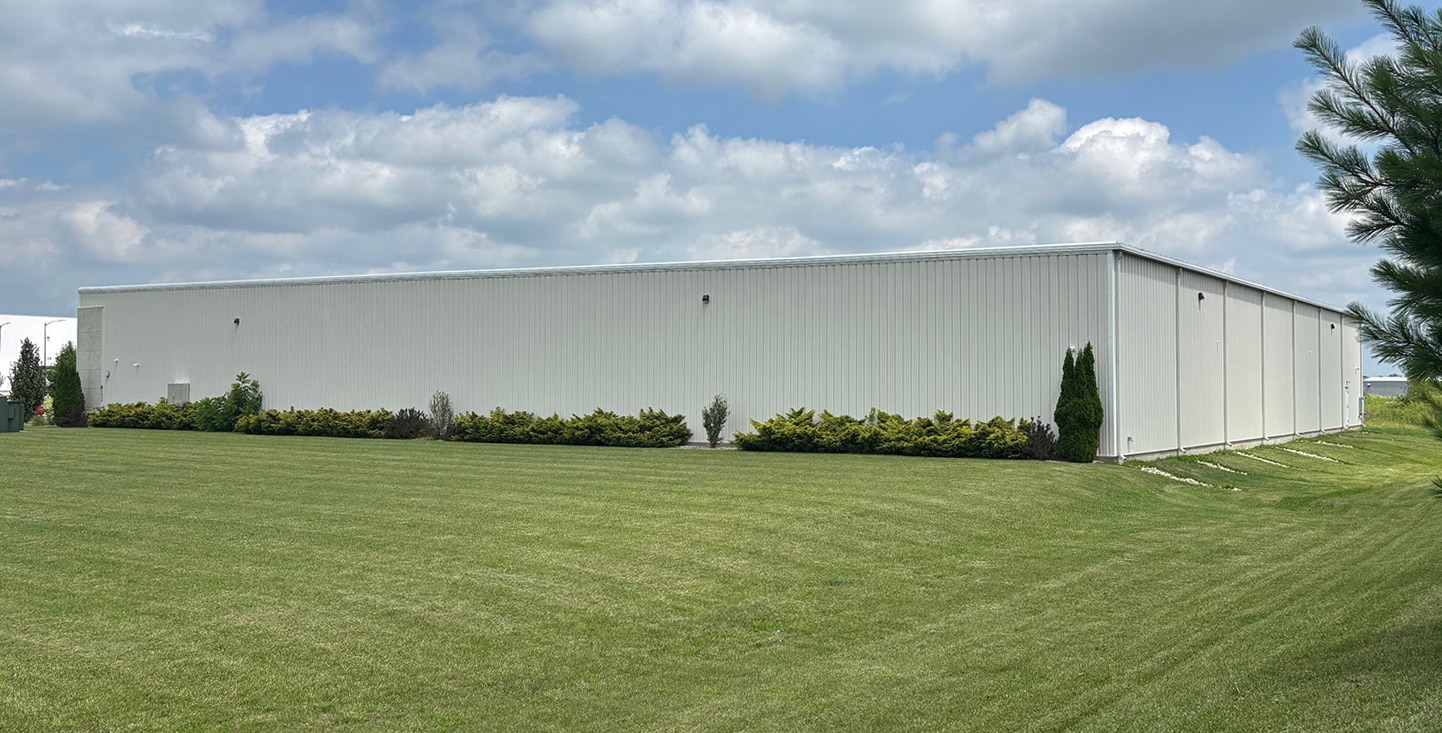 1600 Williams Dr, Stoughton, WI à louer Photo de l’immeuble– Image 1 sur 4