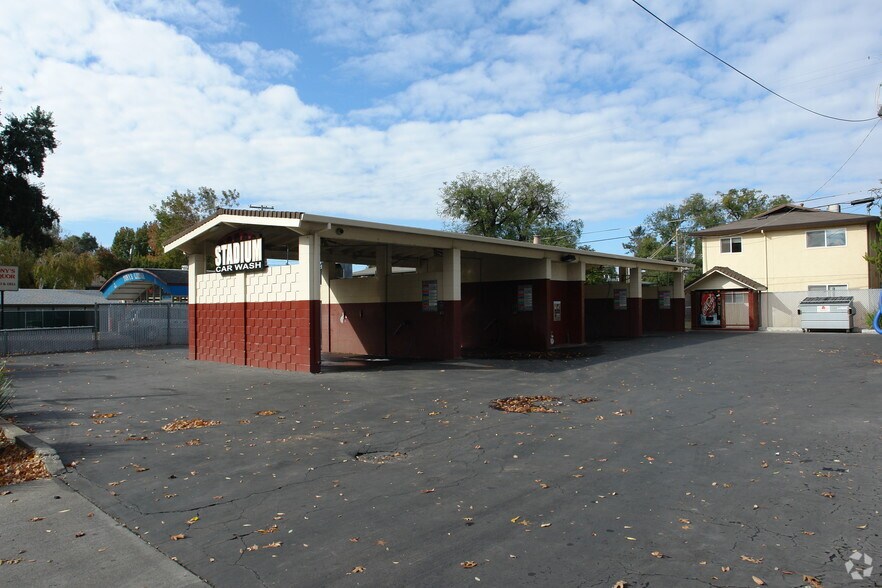 630 W Sacramento Ave, Chico, CA à vendre - Photo principale – Image 2 sur 2