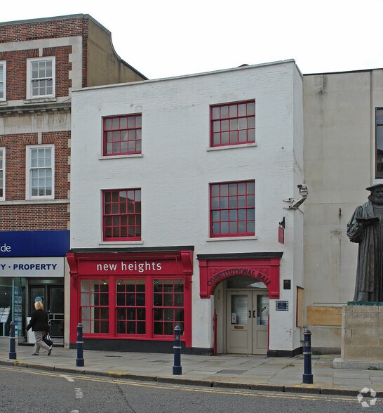170 High St, Guildford à louer - Photo de l’immeuble – Image 2 sur 12