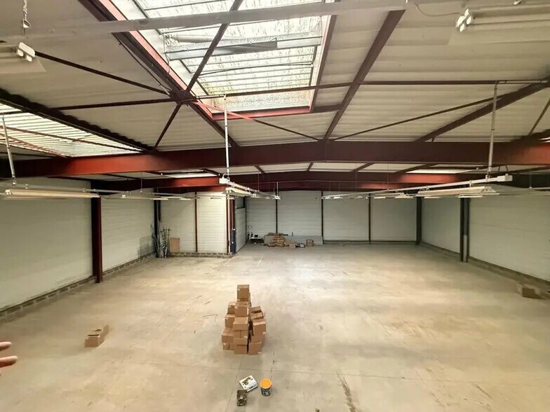 Industriel/Logistique dans La Vaupalière à louer - Photo intérieure – Image 3 sur 12