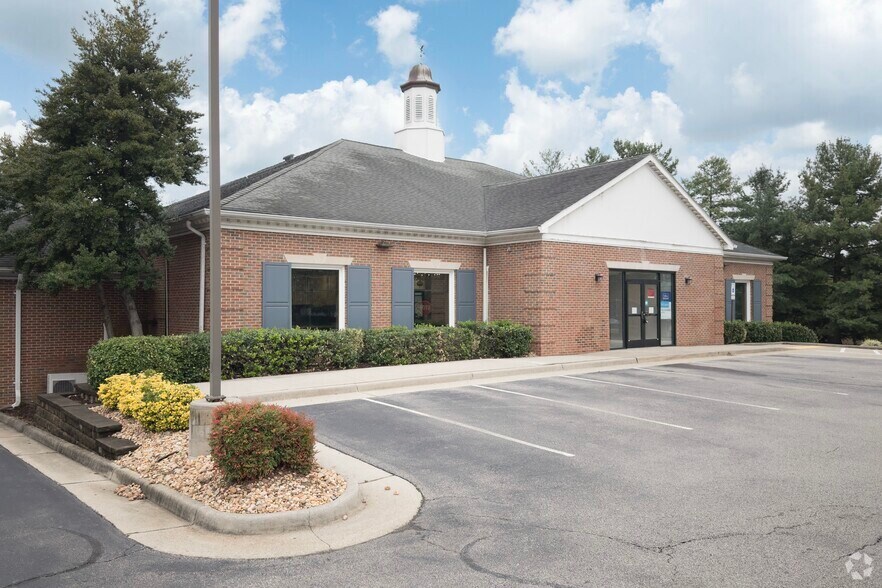 1701 Financial Loop, Woodbridge, VA à louer - Photo de l’immeuble – Image 3 sur 32