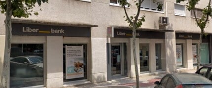 Local commercial dans Alcorcón, Madrid à louer Photo de l’immeuble– Image 1 sur 1