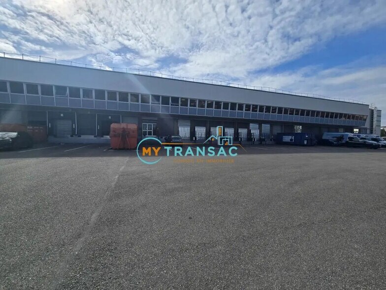 Industriel/Logistique dans Rosny-sous-Bois à louer - Photo de l’immeuble – Image 2 sur 8