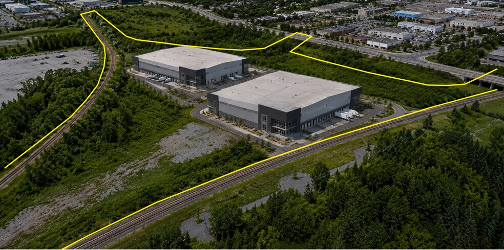 2670 Walkley rd, Ottawa, ON à louer - Photo de l’immeuble – Image 1 sur 1