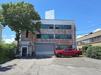 Plus de détails pour 13 Myrtle St, Manhasset, NY - Local d’activités à vendre