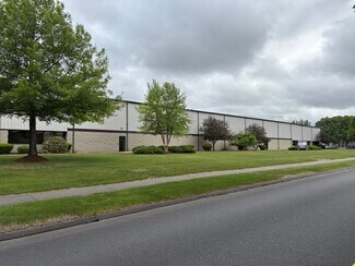 Plus de détails pour 260-300 Griffith Rd, Chicopee, MA - Industriel/Logistique à louer