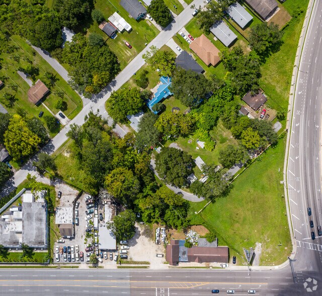 5750 Edgewater Dr, Orlando, FL à vendre - Photo principale – Image 1 sur 42