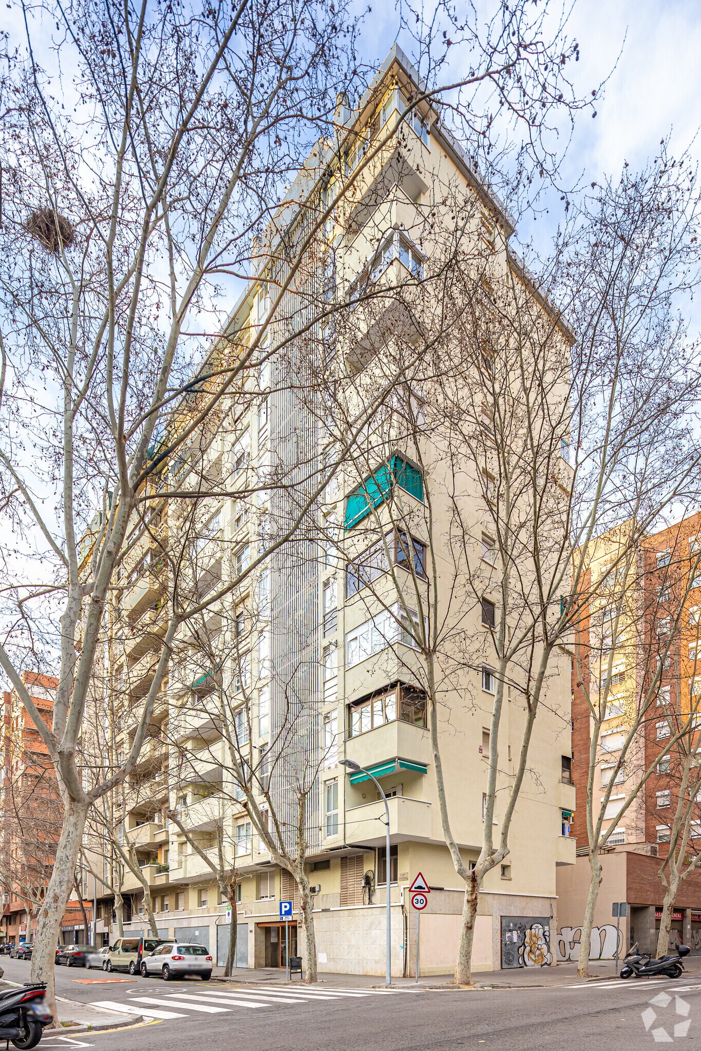 Local commercial dans Barcelone, Barcelona à louer Photo principale– Image 1 sur 5
