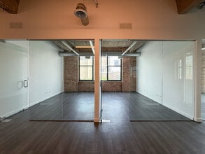 770 N Halsted St, Chicago, IL à louer Photo de l’immeuble– Image 1 sur 6