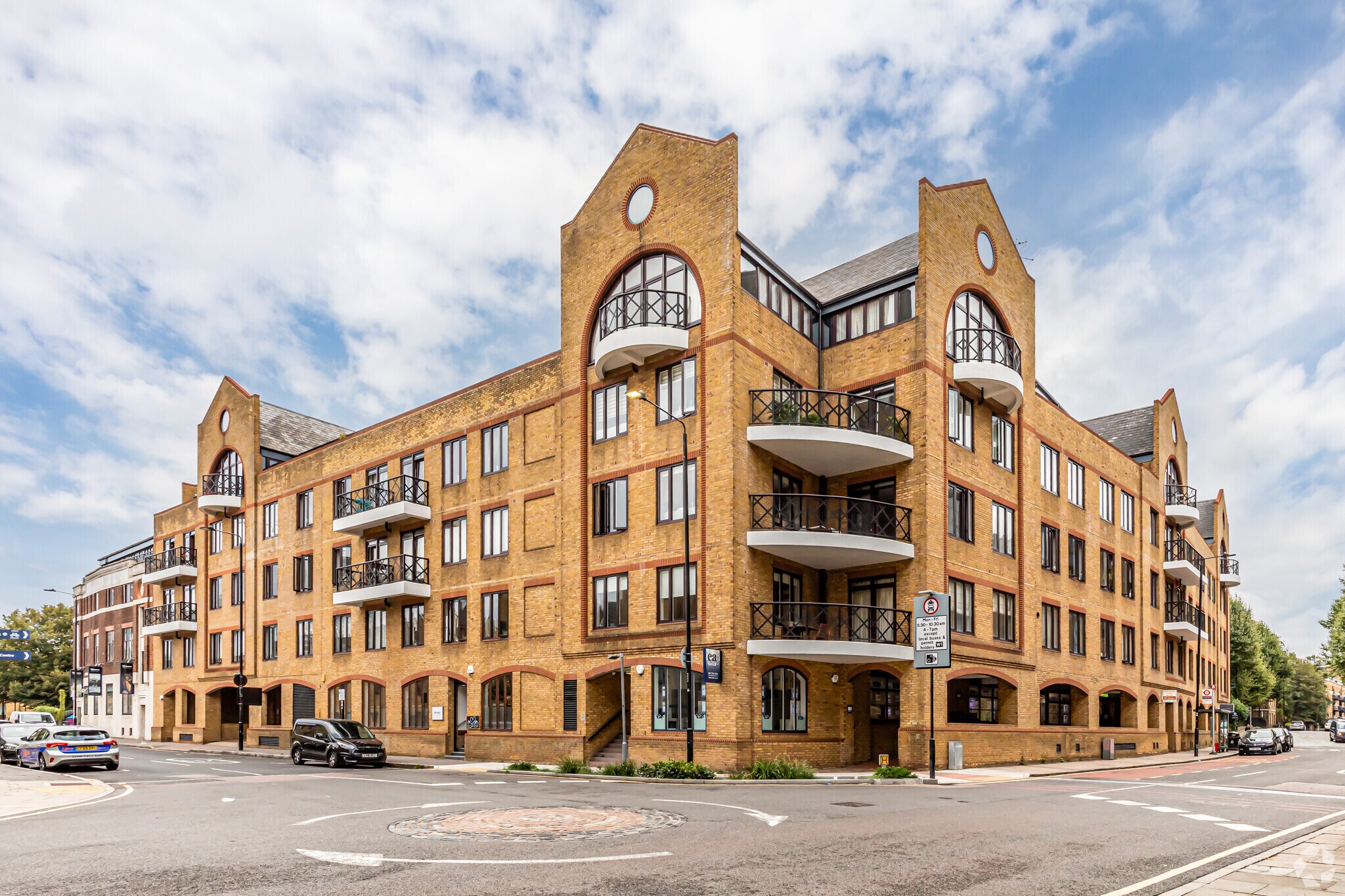 Hermitage Court, Knighten Street St, Londres à louer Photo principale– Image 1 sur 7