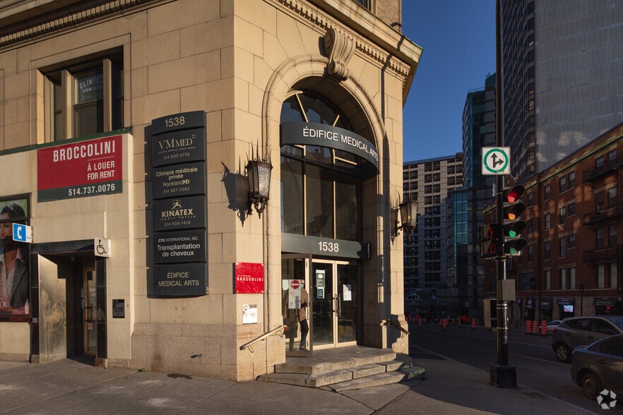1538 Rue Sherbrooke O, Montréal, QC à louer - Photo de l’immeuble – Image 3 sur 5
