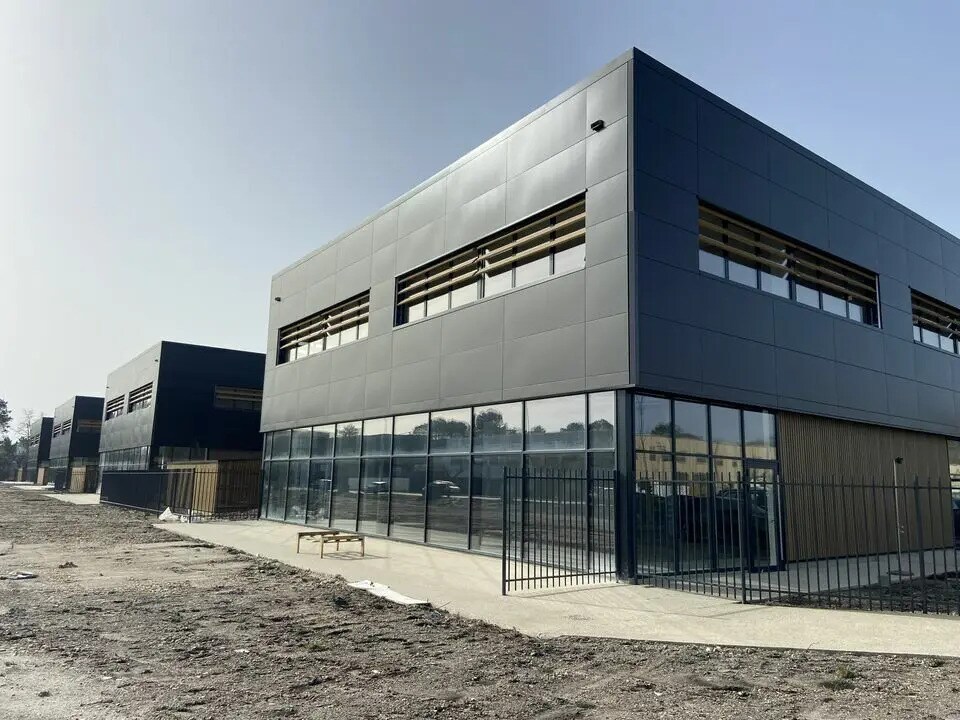 Local commercial dans Le Haillan à louer Photo de l’immeuble– Image 1 sur 16