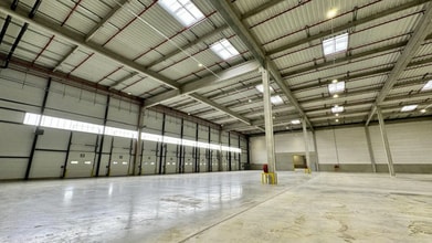 Industriel/Logistique dans Villenoy à louer Photo intérieure– Image 1 sur 2