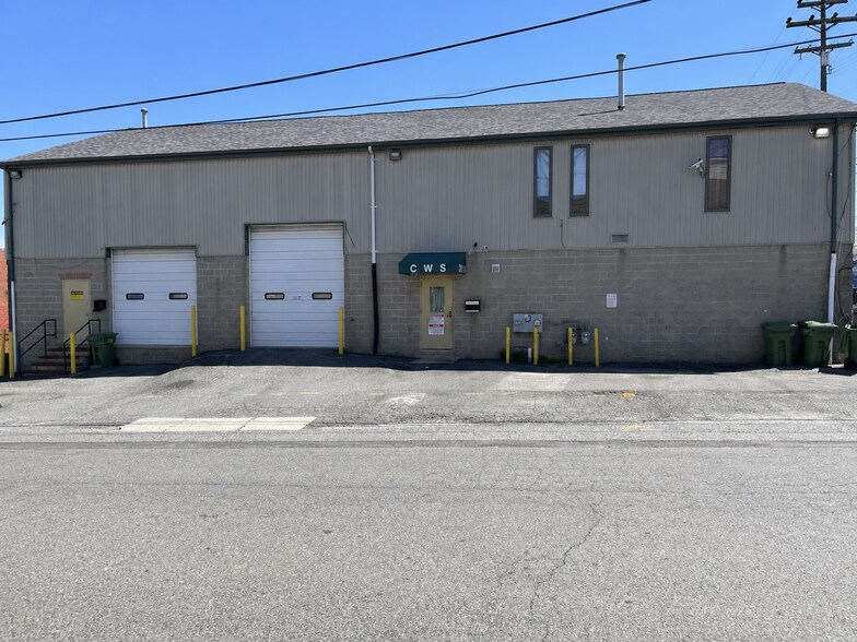 2231 & 2241 Hollins Ferry Road portefeuille de 2 biens à vendre sur LoopNet.fr - Photo principale – Image 1 sur 11