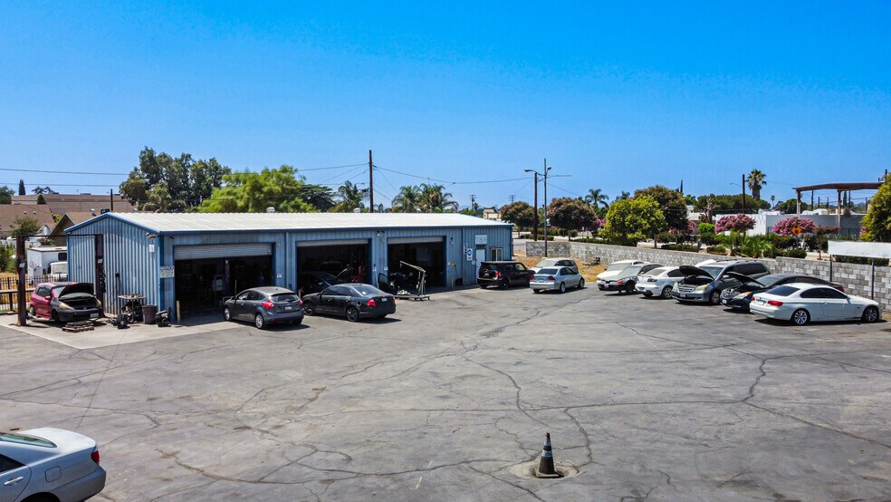 895 Mt. Vernon Ave, Colton, CA à vendre - Photo de l’immeuble – Image 3 sur 14