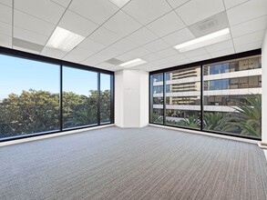 11150 Santa Monica Blvd, Los Angeles, CA à louer Photo intérieure– Image 2 sur 12