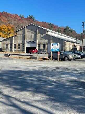 Plus de détails pour 431 E Broad St, Tamaqua, PA - Industriel/Logistique à vendre
