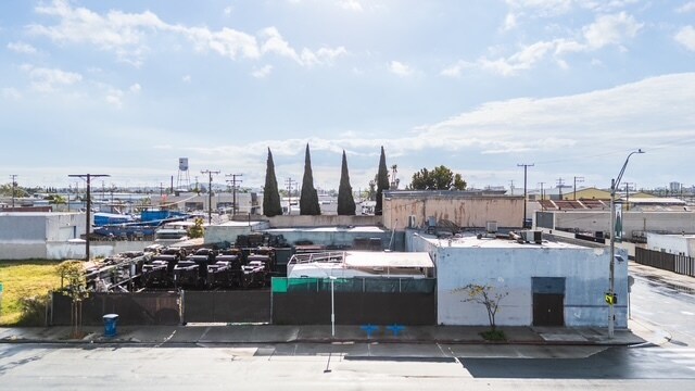 1650 Santa Fe Ave, Long Beach, CA à vendre - Photo de l’immeuble – Image 2 sur 12