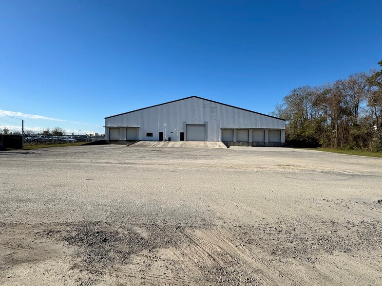 6643 Jet Park Dr, North Charleston, SC à louer - Photo de l’immeuble – Image 1 sur 23