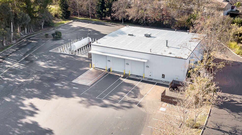 5675 Sunol Blvd, Pleasanton, CA à louer - Photo principale – Image 3 sur 11
