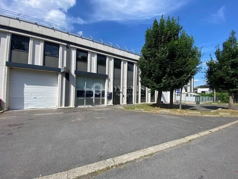 Bureau dans Cergy à louer - Photo de l’immeuble – Image 1 sur 5