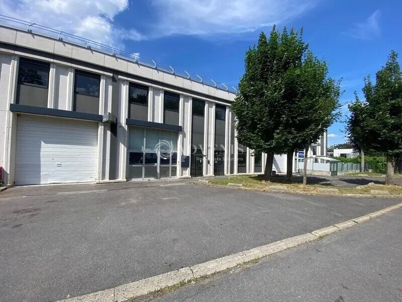 Bureau dans Cergy à louer Photo de l’immeuble– Image 1 sur 6