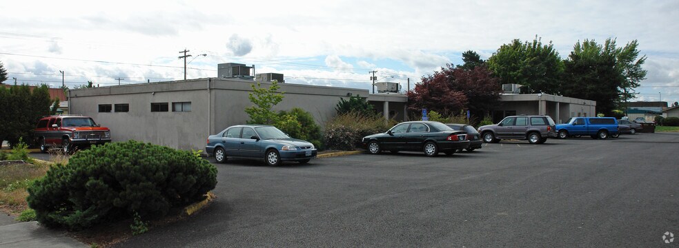 1251-1261 Lancaster Dr NE, Salem, OR à louer - Photo de l’immeuble – Image 2 sur 4